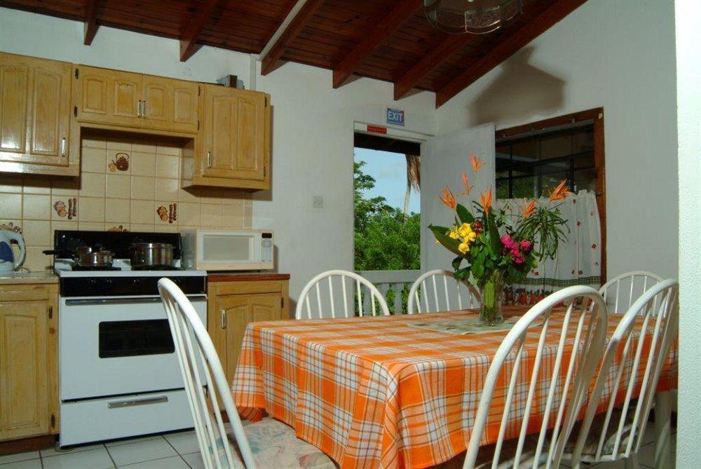 Tropical Breeze Vacation Home And Apartments Gros Islet Dış mekan fotoğraf