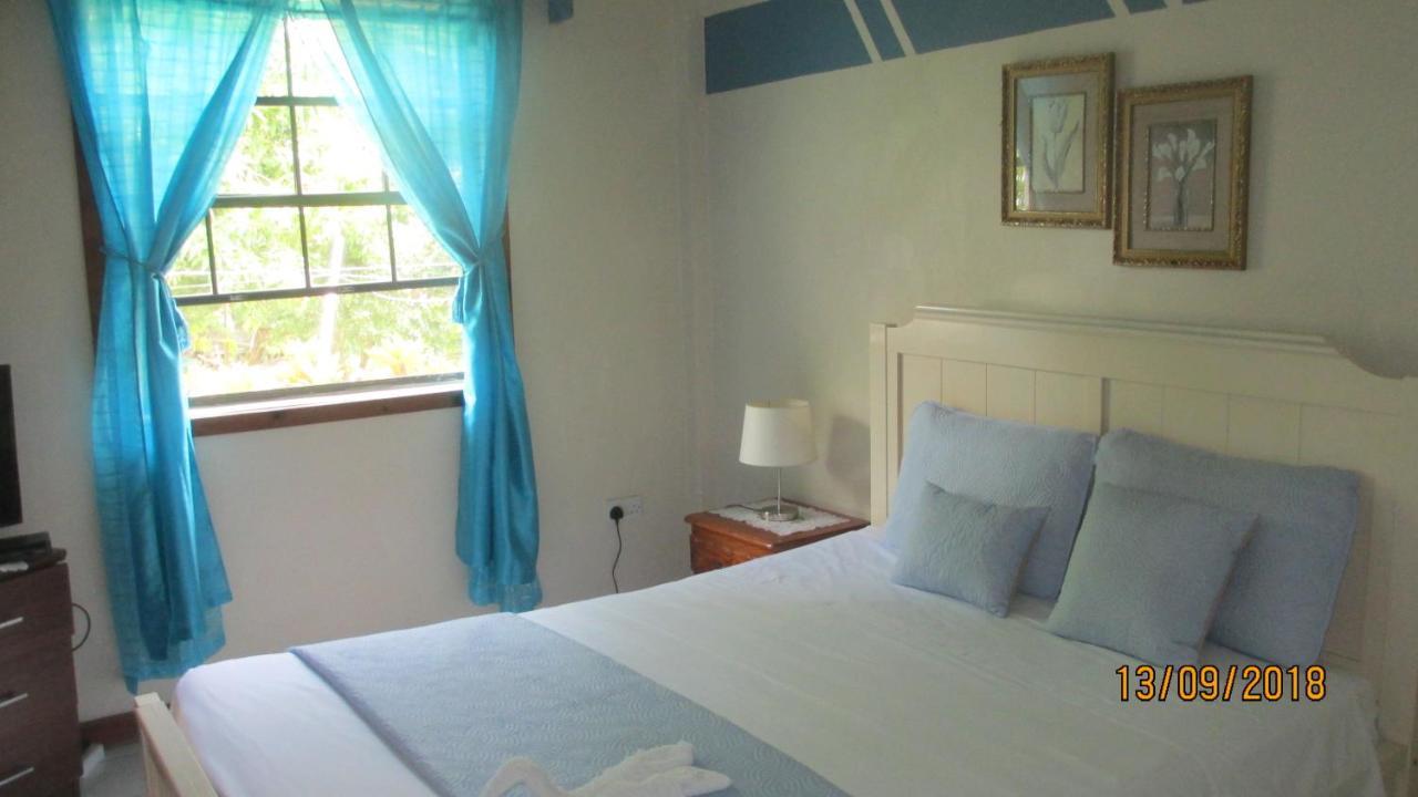 Tropical Breeze Vacation Home And Apartments Gros Islet Dış mekan fotoğraf