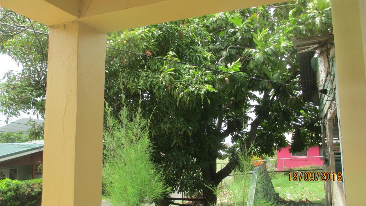 Tropical Breeze Vacation Home And Apartments Gros Islet Dış mekan fotoğraf