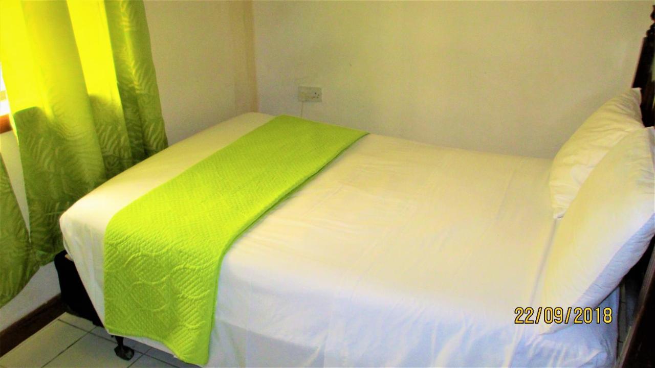 Tropical Breeze Vacation Home And Apartments Gros Islet Dış mekan fotoğraf