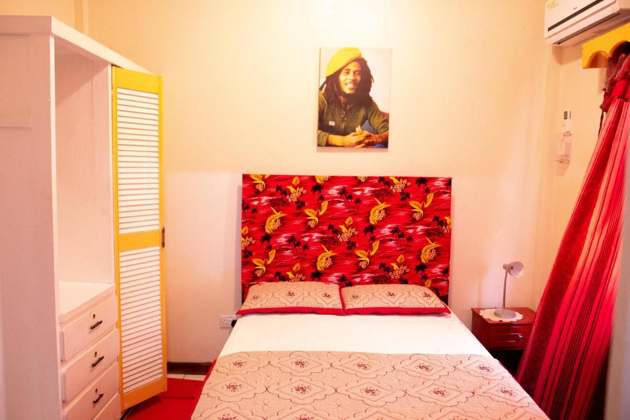 Tropical Breeze Vacation Home And Apartments Gros Islet Dış mekan fotoğraf