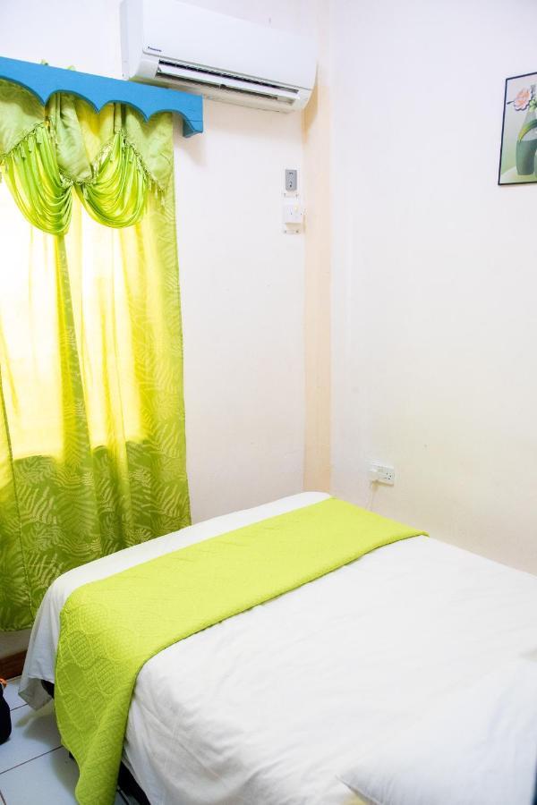 Tropical Breeze Vacation Home And Apartments Gros Islet Dış mekan fotoğraf