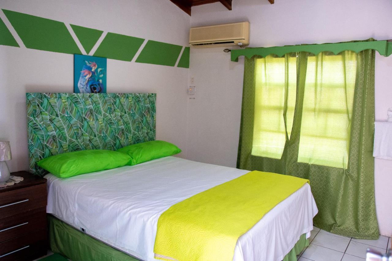 Tropical Breeze Vacation Home And Apartments Gros Islet Dış mekan fotoğraf